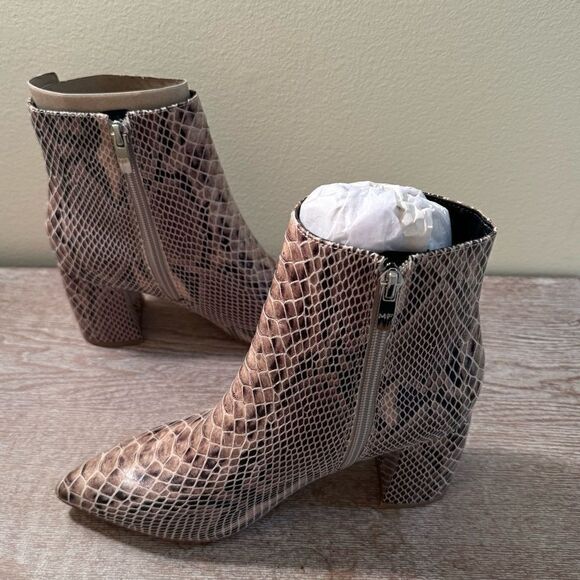 Marc Fisher Retire Snakeskin Pointed Bootie- Natural Multi- Size 6 M- NIB - Picture 5 of 8